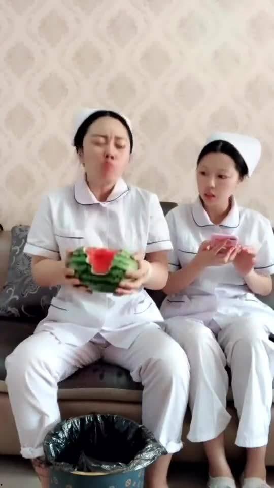 最新吃瓜护士照片,最新吃瓜护士照片背后的故事